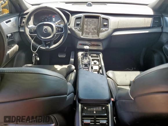 ✅ 2019 Volvo XC90 R-Design • VIN: YV4A22PM4K1507805 • Lot: 67941775. Wystawiony na Copart z przebiegiem 51 654 mil. Bezpłatny archiwum sprzedaży aukcyjnych z USA i szczegółowy raport historii pojazdu na DreamBid. Zdjęcie 8.