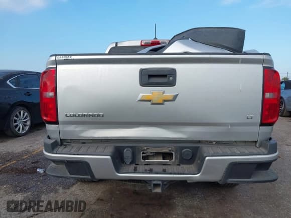✅ 2016 Chevrolet Colorado 2WD LT • VIN: 1GCGSCE37G1153119 • Lot: 43496226. Wystawiony na IAAI z przebiegiem 143 085 mil. Bezpłatny archiwum sprzedaży aukcyjnych z USA i szczegółowy raport historii pojazdu na DreamBid. Zdjęcie 17.