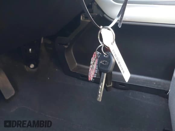 ✅ 2019 Chevrolet Silverado 2500HD LT • VIN: 1GC1KSEY1KF185426 • Лот: 40644945. Опубликован ранее на IAAI с пробегом 111 476 миль. Бесплатный доступ к архиву аукционных продаж из США и подробный отчёт об истории автомобиля на DreamBid. Изображение 11.