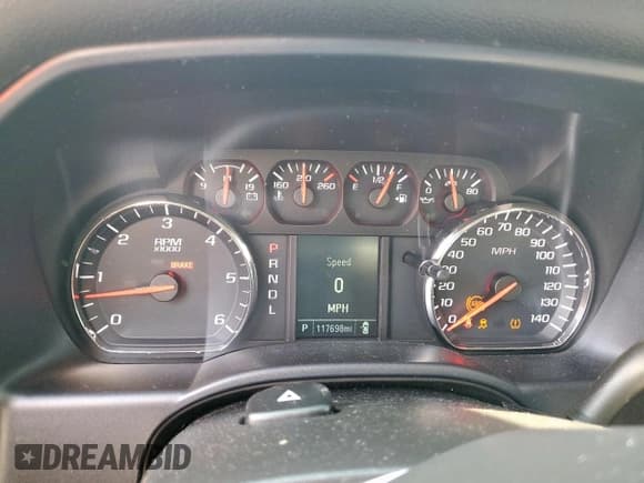 ✅ 2017 Chevrolet Silverado 1500 Custom • VIN: 1GCRCPEHXHZ386598 • Lot: 81961605. Wystawiony na Copart z przebiegiem 117 698 mil. Bezpłatny archiwum sprzedaży aukcyjnych z USA i szczegółowy raport historii pojazdu na DreamBid. Zdjęcie 9.