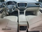 ✅ 2023 GMC Acadia Denali • VIN: 1GKKNPLS6PZ221113 • Lot: 69360975. Wystawiony na Copart z przebiegiem 37 293 mil. Bezpłatny archiwum sprzedaży aukcyjnych z USA i szczegółowy raport historii pojazdu na DreamBid. Zdjęcie 8.