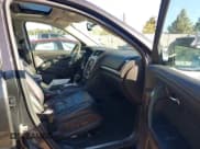 ✅ 2014 GMC Acadia SLT • VIN: 1GKKVRKD7EJ116137 • Lot: 43387883. Wystawiony na IAAI z przebiegiem 161 308 mil. Bezpłatny archiwum sprzedaży aukcyjnych z USA i szczegółowy raport historii pojazdu na DreamBid. Zdjęcie 5.