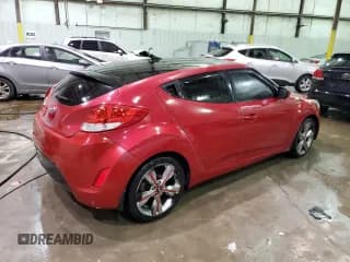 ✅ 2016 Hyundai Veloster • VIN: KMHTC6AD7GU303803 • Lot: 41483215. Wystawiony na Copart z przebiegiem 75 010 mil. Bezpłatny archiwum sprzedaży aukcyjnych z USA i szczegółowy raport historii pojazdu na DreamBid. Zdjęcie 3.