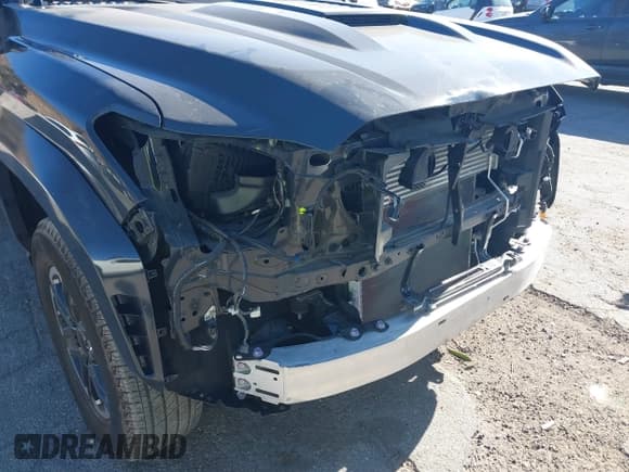 ✅ 2024 Toyota Tacoma SR5 • VIN: 3TMLB5FN3RM001404 • Лот: 41322388. Опубликован ранее на IAAI с пробегом 8 319 миль. Бесплатный доступ к архиву аукционных продаж из США и подробный отчёт об истории автомобиля на DreamBid. Изображение 18.