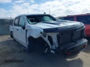 ✅ 2023 Chevrolet Silverado 1500 Custom Trail Boss • VIN: 3GCUDCED2PG362999 • Lot: 41870239. Wystawiony na IAAI z przebiegiem Nie podano. Bezpłatny archiwum sprzedaży aukcyjnych z USA i szczegółowy raport historii pojazdu na DreamBid. Zdjęcie 1.