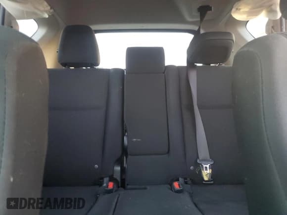 ✅ 2018 Toyota RAV4 LE • VIN: JTMBFREV7JJ192111 • Lot: 93722335. Listed on Copart with 155,419 mi. Free auction sales archive from the USA and detailed vehicle history report at DreamBid. Image 10.