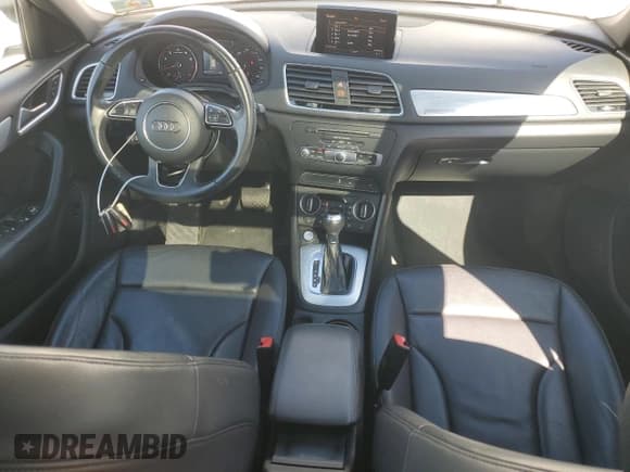 ✅ 2018 Audi Q3 Premium • VIN: WA1ECCFS7JR022494 • Lot: 81832255. Wystawiony na Copart z przebiegiem 85 461 mil. Bezpłatny archiwum sprzedaży aukcyjnych z USA i szczegółowy raport historii pojazdu na DreamBid. Zdjęcie 8.