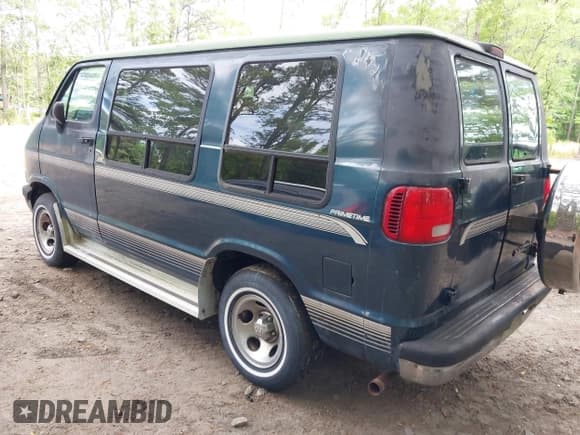 ✅ 1997 Dodge Cargo • VIN: 2B6HB21X2VK527794 • Lot: 42207096. Listed on IAAI with 176,092 mi. Free auction sales archive from the USA and detailed vehicle history report at DreamBid. Image 3.
