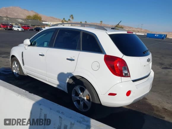 ✅ 2015 Chevrolet Captiva Sport LTZ • VIN: 3GNAL4EK0FS523623 • Lot: 41469061. Wystawiony na IAAI z przebiegiem 124 222 mil. Bezpłatny archiwum sprzedaży aukcyjnych z USA i szczegółowy raport historii pojazdu na DreamBid. Zdjęcie 3.