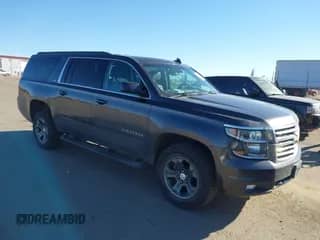 2017 Chevrolet Suburban LT z VIN 1GNSKHKC7HR383653, wystawiony jako IAAI lot #37991823 z przebiegiem 88 851 mil mil oraz . Historia ofert i sprzedaży dostępna na DreamBid. Obrazek 1.