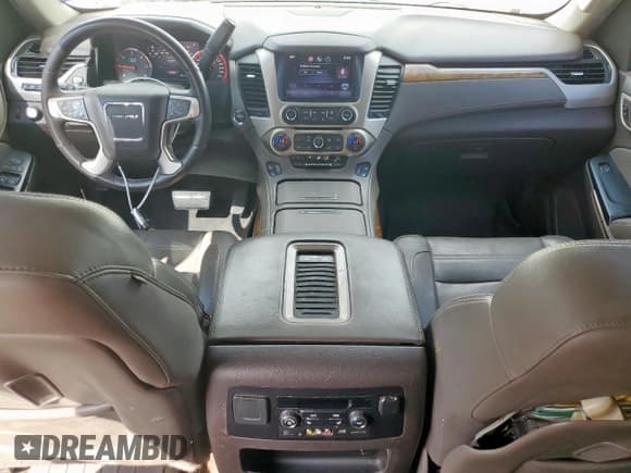 ✅ 2015 GMC Yukon XL Denali • VIN: 1GKS2JKJXFR646962 • Лот: 86057485. Опубликован ранее на Copart с пробегом 164 911 миль. Бесплатный доступ к архиву аукционных продаж из США и подробный отчёт об истории автомобиля на DreamBid. Изображение 8.