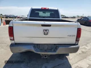 ✅ 2010 Dodge 1500 ST • VIN: 1D7RV1GT8AS110188 • Lot: 59577965. Wystawiony na Copart z przebiegiem 229 355 mil. Bezpłatny archiwum sprzedaży aukcyjnych z USA i szczegółowy raport historii pojazdu na DreamBid. Zdjęcie 6.