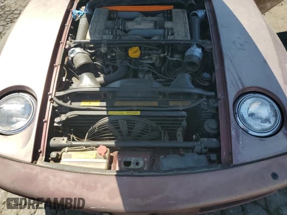 ✅ 1986 Porsche 928 • VIN: WP0JB0926GS860549 • Lot: 70670015. Wystawiony na Copart z przebiegiem 225 236 mil. Bezpłatny archiwum sprzedaży aukcyjnych z USA i szczegółowy raport historii pojazdu na DreamBid. Zdjęcie 11.