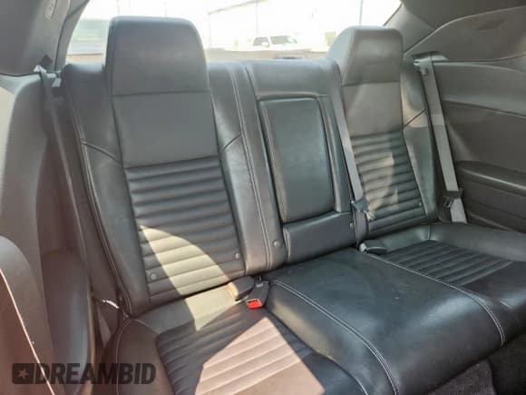 ✅ 2010 Dodge Challenger SE • VIN: 2B3CJ4DV1AH102882 • Lot: 72078545. Listed on Copart with 82,084 mi. Free auction sales archive from the USA and detailed vehicle history report at DreamBid. Image 10.