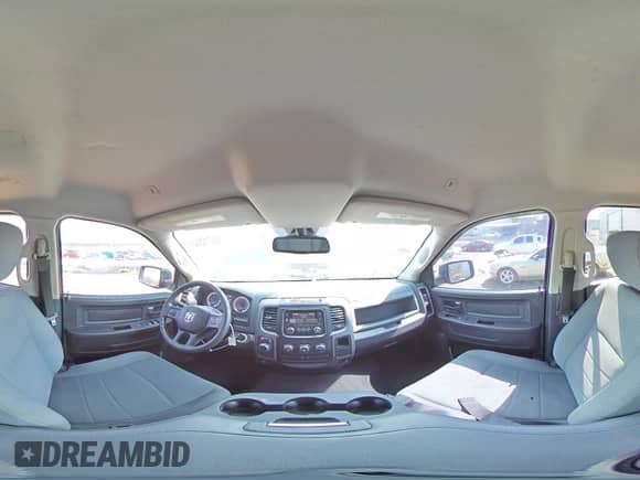 2018 Ram 1500 Tradesman z VIN 1C6RR6FG4JS350779, wystawiony jako Copart lot #68712325 z przebiegiem 140 180 mil mil oraz Szkoda całkowita • Salvage title. Historia ofert i sprzedaży dostępna na DreamBid. Obrazek 15.