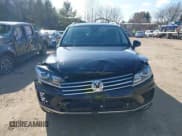 ✅ 2016 Volkswagen Touareg Lux • VIN: WVGEF9BP4GD001508 • Lot: 41850994. Wystawiony na IAAI z przebiegiem 63 355 mil. Bezpłatny archiwum sprzedaży aukcyjnych z USA i szczegółowy raport historii pojazdu na DreamBid. Zdjęcie 12.
