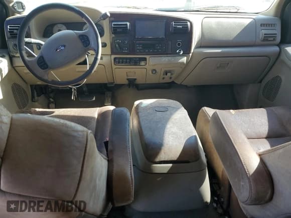 ✅ 2007 Ford F-350 XL • VIN: 1FTWW33P37EB41872 • Лот: 46139115. Опубликован ранее на Copart с пробегом 153 981 миль. Бесплатный доступ к архиву аукционных продаж из США и подробный отчёт об истории автомобиля на DreamBid. Изображение 8.