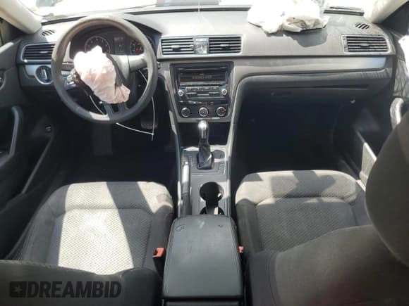 ✅ 2013 Volkswagen Passat Wolfsburg Edition • VIN: 1VWAP7A32DC127223 • Lot: 56851585. Listed on Copart with 203,342 mi. Free auction sales archive from the USA and detailed vehicle history report at DreamBid. Image 8.