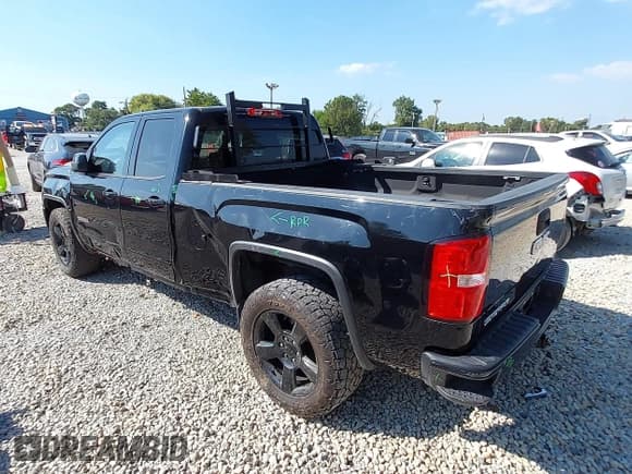 ✅ 2016 GMC Sierra 1500 • VIN: 1GTV2LEC6GZ245394 • Лот: 43292241. Опубликован ранее на IAAI с пробегом 107 401 миль. Бесплатный доступ к архиву аукционных продаж из США и подробный отчёт об истории автомобиля на DreamBid. Изображение 3.