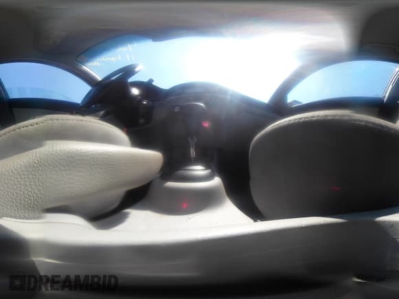 ✅ 2011 Hyundai Accent GLS • VIN: KMHCN4AC1BU611371 • Лот: 42754649. Опубликован ранее на IAAI с пробегом 140 460 миль. Бесплатный доступ к архиву аукционных продаж из США и подробный отчёт об истории автомобиля на DreamBid. Изображение 18.