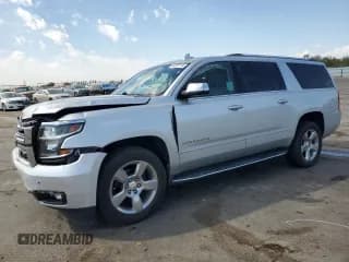 ✅ 2020 Chevrolet Suburban Premier • VIN: 1GNSCJKC0LR216855 • Lot: 72287114. Wystawiony na Copart z przebiegiem 94 642 mil. Bezpłatny archiwum sprzedaży aukcyjnych z USA i szczegółowy raport historii pojazdu na DreamBid. Zdjęcie 1.