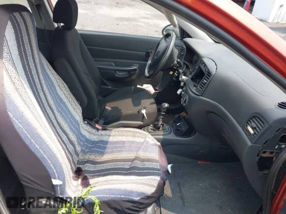 2009 Hyundai Accent GS с VIN KMHCM36C19U115633, выставлен на аукционе IAAI как лот 42417691 с пробегом 187 780 миль миль и . История ставок и продаж доступна на DreamBid. Изображение 5.