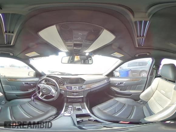 ✅ 2014 Mercedes-Benz E 63 AMG • VIN: WDDHF9CB1EA947834 • Lot: 65463895. Wystawiony na Copart z przebiegiem Nie podano. Bezpłatny archiwum sprzedaży aukcyjnych z USA i szczegółowy raport historii pojazdu na DreamBid. Zdjęcie 14.