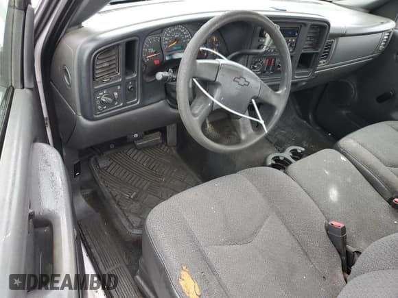 ✅ 2005 Chevrolet Silverado 1500 Work Truck • VIN: 1GCEC14V45Z247646 • Лот: 71506084. Опубликован ранее на Copart с пробегом 113 561 миль. Бесплатный доступ к архиву аукционных продаж из США и подробный отчёт об истории автомобиля на DreamBid. Изображение 8.