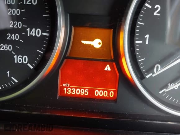 ✅ 2011 BMW 3 Series 335i • VIN: WBADX7C59BE742333 • Lot: 42367588. Wystawiony na IAAI z przebiegiem 133 095 mil. Bezpłatny archiwum sprzedaży aukcyjnych z USA i szczegółowy raport historii pojazdu na DreamBid. Zdjęcie 15.