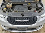 ✅ 2021 Chrysler Pacifica Touring L • VIN: 2C4RC1BG5MR502982 • Lot: 91837755. Listed on Copart with 122,445 mi. Free auction sales archive from the USA and detailed vehicle history report at DreamBid. Image 12.