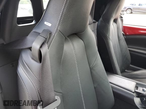 ✅ 2021 Mazda MX-5 Miata Grand Touring • VIN: JM1NDAD7XM0458609 • Лот: 55657955. Опубликован ранее на Copart с пробегом 26 780 миль. Бесплатный доступ к архиву аукционных продаж из США и подробный отчёт об истории автомобиля на DreamBid. Изображение 10.