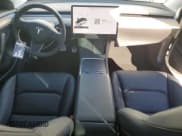 ✅ 2021 Tesla Model 3 Standard Range Plus • VIN: 5YJ3E1EA1MF064478 • Lot: 93518245. Wystawiony na Copart z przebiegiem 56 150 mil. Bezpłatny archiwum sprzedaży aukcyjnych z USA i szczegółowy raport historii pojazdu na DreamBid. Zdjęcie 8.