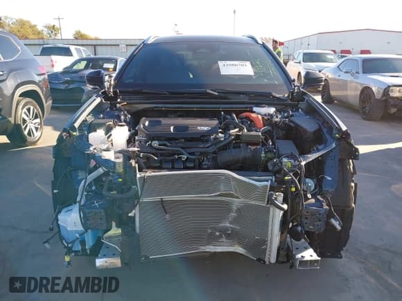 ✅ 2025 Toyota Crown XLE • VIN: JTDACAAJ0S3004818 • Lot: 43506701. Listed on IAAI with 8,649 mi. Free auction sales archive from the USA and detailed vehicle history report at DreamBid. Image 13.