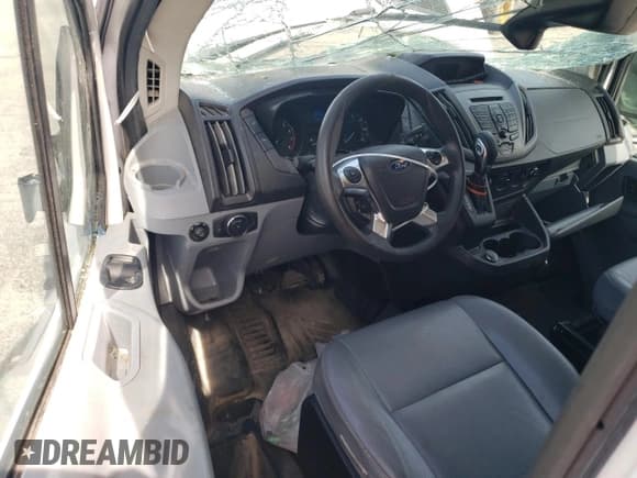 ✅ 2018 Ford Transit • VIN: 1FTYR2CM8JKB54383 • Лот: 70719325. Опубликован ранее на Copart с пробегом 213 494 миль. Бесплатный доступ к архиву аукционных продаж из США и подробный отчёт об истории автомобиля на DreamBid. Изображение 8.