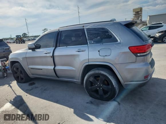 ✅ 2015 Jeep Grand Cherokee Laredo • VIN: 1C4RJEAG9FC815754 • Лот: 84786305. Опубликован ранее на Copart с пробегом 150 364 миль. Бесплатный доступ к архиву аукционных продаж из США и подробный отчёт об истории автомобиля на DreamBid. Изображение 2.