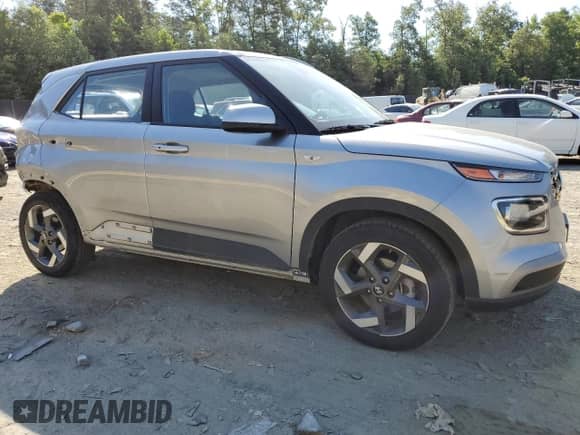 2024 Hyundai Venue SEL с VIN KMHRC8A36RU295175, выставлен на аукционе Copart как лот 59758594 с пробегом 4 554 миль миль и Списание • Salvage title. История ставок и продаж доступна на DreamBid. Изображение 4.