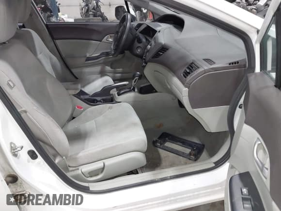 ✅ 2012 Honda Civic LX • VIN: 2HGFB2F50CH315823 • Lot: 43728409. Listed on IAAI with 343,338 mi. Free auction sales archive from the USA and detailed vehicle history report at DreamBid. Image 5.