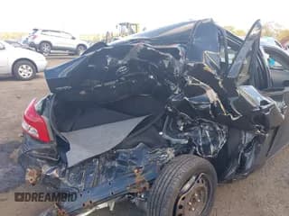 ✅ 2010 Toyota Yaris • VIN: JTDBT4K38A4066045 • Lot: 43532513. Wystawiony na IAAI z przebiegiem 136 318 mil. Bezpłatny archiwum sprzedaży aukcyjnych z USA i szczegółowy raport historii pojazdu na DreamBid. Zdjęcie 6.