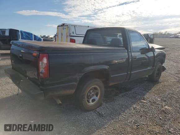 ✅ 1996 GMC Sierra 1500 • VIN: 1GTEC14W3TZ525751 • Лот: 85170165. Опубликован ранее на Copart с пробегом Не указан. Бесплатный доступ к архиву аукционных продаж из США и подробный отчёт об истории автомобиля на DreamBid. Изображение 3.
