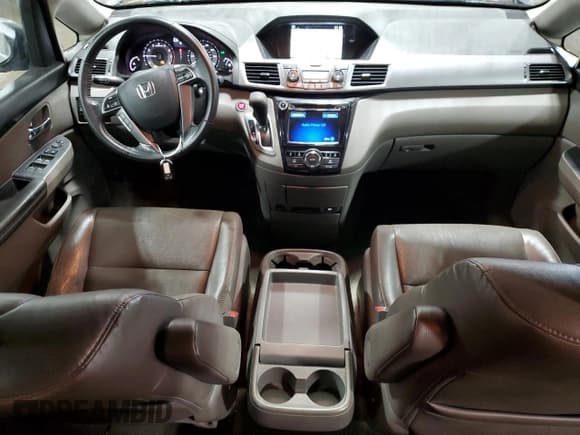 ✅ 2014 Honda Odyssey EX-L • VIN: 5FNRL5H64EB108828 • Lot: 90455095. Wystawiony na Copart z przebiegiem 216 941 mil. Bezpłatny archiwum sprzedaży aukcyjnych z USA i szczegółowy raport historii pojazdu na DreamBid. Zdjęcie 8.