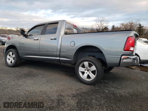 ✅ 2010 Dodge 1500 SLT • VIN: 1D7RV1GP2AS184046 • Lot: 86335144. Wystawiony na Copart z przebiegiem 168 913 mil. Bezpłatny archiwum sprzedaży aukcyjnych z USA i szczegółowy raport historii pojazdu na DreamBid. Zdjęcie 2.