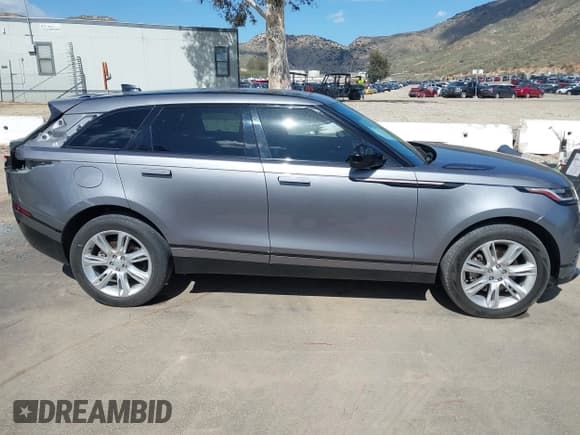 ✅ 2022 Land Rover Range Rover Velar R-Dynamic S • VIN: SALYT2EX2NA335489 • Lot: 41698762. Listed on IAAI with 32,212 mi. Free auction sales archive from the USA and detailed vehicle history report at DreamBid. Image 13.