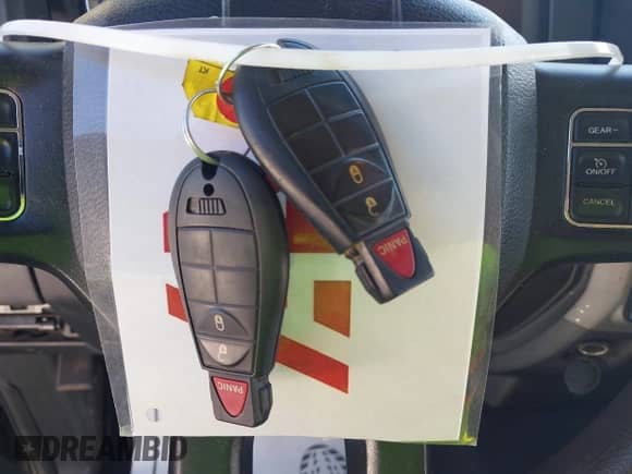 2019 Ram 1500 Tradesman z VIN 1C6RR6FTXKS515121, wystawiony jako IAAI lot #43425831 z przebiegiem 133 890 mil mil oraz . Historia ofert i sprzedaży dostępna na DreamBid. Obrazek 11.