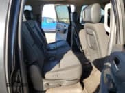 ✅ 2010 Chevrolet Suburban LS • VIN: 1GNUCHE07AR220594 • Lot: 91114965. Wystawiony na Copart z przebiegiem 257 543 mil. Bezpłatny archiwum sprzedaży aukcyjnych z USA i szczegółowy raport historii pojazdu na DreamBid. Zdjęcie 11.