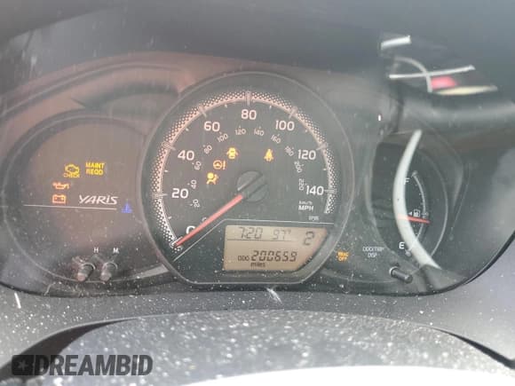 ✅ 2015 Toyota Yaris L • VIN: VNKJTUD31FA031940 • Lot: 46787675. Wystawiony na Copart z przebiegiem 200 659 mil. Bezpłatny archiwum sprzedaży aukcyjnych z USA i szczegółowy raport historii pojazdu na DreamBid. Zdjęcie 9.