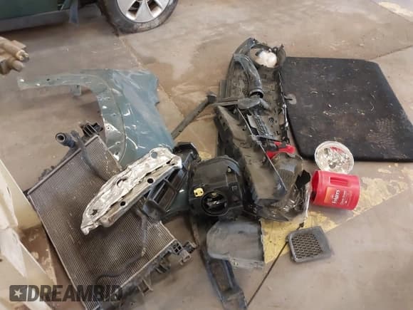 ✅ 2017 Jeep Renegade Sport • VIN: ZACCJAAH1HPF27104 • Lot: 42120378. Listed on IAAI with 86,700 mi. Free auction sales archive from the USA and detailed vehicle history report at DreamBid. Image 12.