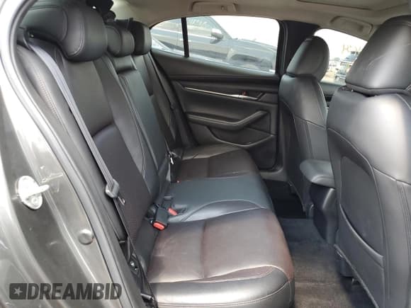 ✅ 2020 Mazda 3 Premium • VIN: 3MZBPAEM0LM116299 • Лот: 63832434. Опубликован ранее на Copart с пробегом 42 171 миль. Бесплатный доступ к архиву аукционных продаж из США и подробный отчёт об истории автомобиля на DreamBid. Изображение 10.