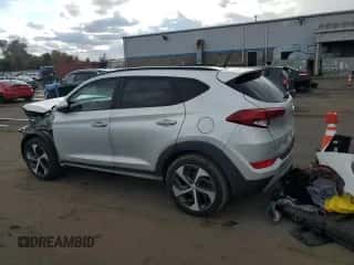 2017 Hyundai Tucson Sport z VIN KM8J3CA21HU569209, wystawiony jako Copart lot #81266935 z przebiegiem 54 229 mil mil oraz Szkoda całkowita • Salvage title. Historia ofert i sprzedaży dostępna na DreamBid. Obrazek 2.