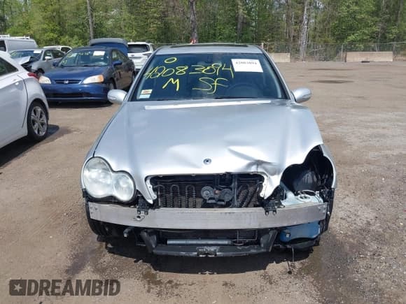 ✅ 2005 Mercedes-Benz C 240 • VIN: WDBRF81J75F707949 • Lot: 42083094. Wystawiony na IAAI z przebiegiem 108 730 mil. Bezpłatny archiwum sprzedaży aukcyjnych z USA i szczegółowy raport historii pojazdu na DreamBid. Zdjęcie 12.