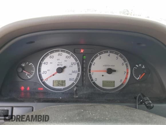 ✅ 2002 Nissan Maxima GXE • VIN: JN1DA31D12T203663 • Lot: 78214744. Wystawiony na Copart z przebiegiem 173 168 mil. Bezpłatny archiwum sprzedaży aukcyjnych z USA i szczegółowy raport historii pojazdu na DreamBid. Zdjęcie 9.